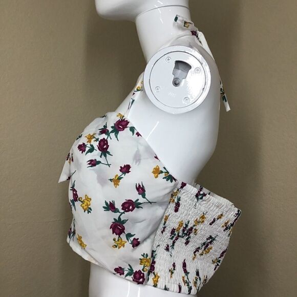 Leith Tie Front Crop Halter Tank (C1) - Picture 3 of 6